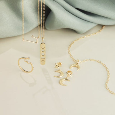 Discover our exquisite Gold Jewellery collection range, including rings, earrings, necklaces, bracelets, brooches and more. Shop online confidently from Jewels of St Leon Australia, with free shipping.