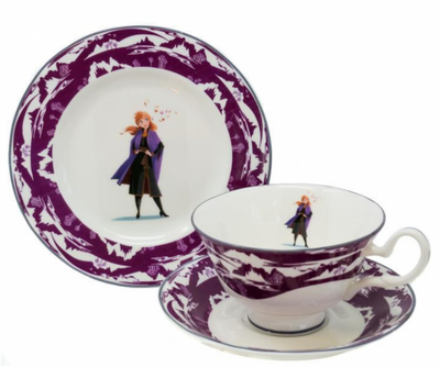 Be captivated by the magic of Disney with our range beautiful teaware, including cups and saucers, spoons, plates and teapots. Luxury pieces for the true fan and collectors alike. Now Available from Jewels of St Leon Australia.