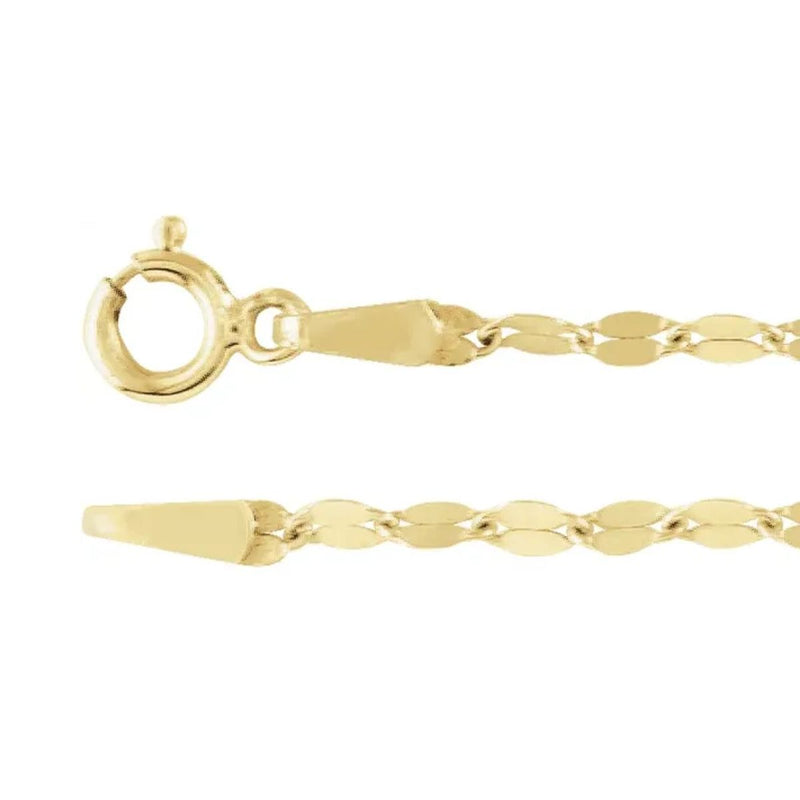 the newest chain style: the 1.9 mm Keyhole Chain. Available in lustrous 14kt yellow gold and four (4) lengths from 40 cm to 60 cm, this new link style is the perfect fashion accessory as a standalone chain or added as part of a necklace stack.