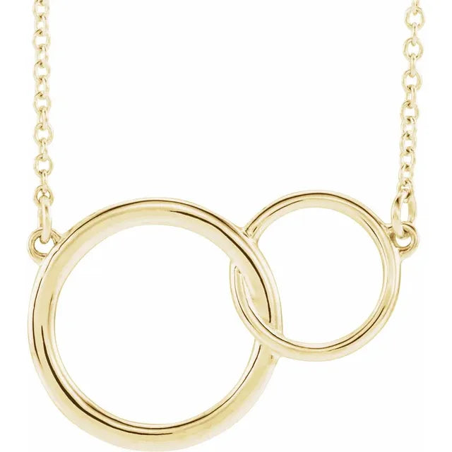 Interlocking Circle Necklace in 14K Yellow Gold! Part of the 302 Fine Jewellery Essentials Collection, this ladies&