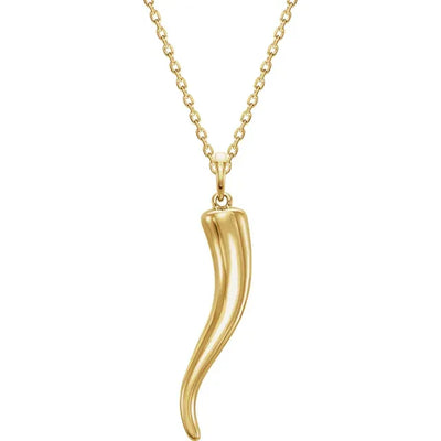 Our stunning Italian Horn Necklace in 14K Yellow Gold is a must-have accessory for both men and women! The Italian Horn, known as the "Cornicello Amulet," symbolises good luck, fortune, and protection against Malocchio (Evil Eye).