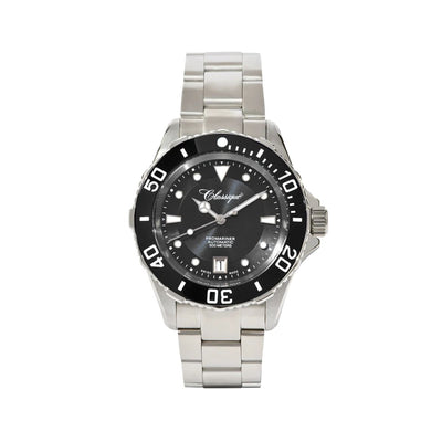 Close of the Classique Pro-Mariner Professional Divers Watch with black dial on a white background
