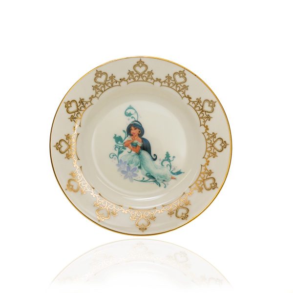 This beautiful collectors plate features Princess Jasmine from Disney&