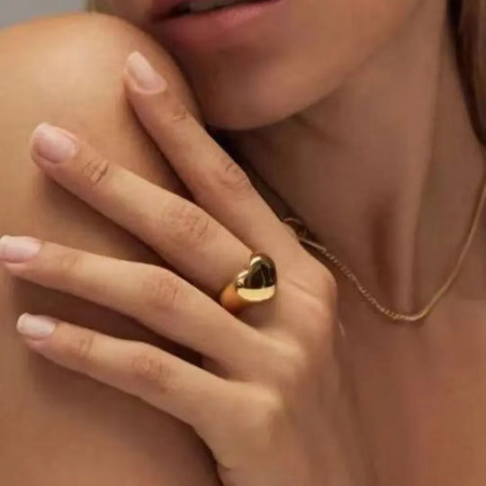 Engravable Heart Signet Ring 18K Gold-Plated Stainless Steel