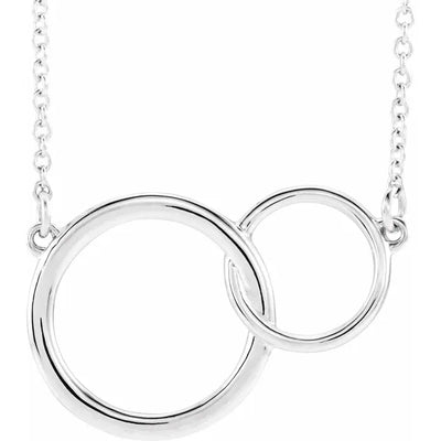 Interlocking Circle Necklace in 925 Sterling Silver! Part of the 302 Fine Jewellery Essentials Collection, this ladies' necklace is a must-have for anyone who loves silver jewellery.