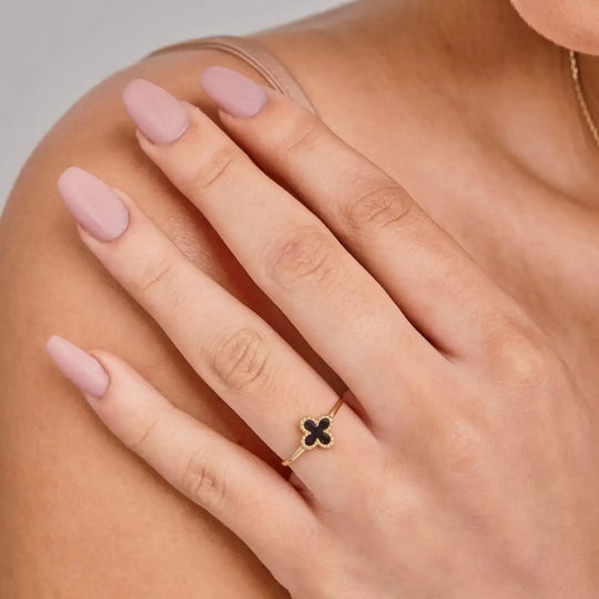 9ct Gold Black Onyx Four Leaf Clover Ring