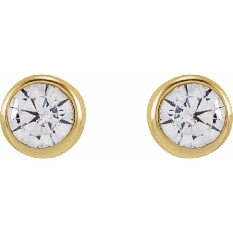 Premium quality lab-grown diamonds, these earrings offer the same brilliance and sparkle as natural diamonds but without the environmental and ethical concerns. The lab-grown diamonds are set in lustrous 14K gold, providing a premium finish and long-lasting durability. Shop now at Jewels of St Leon.