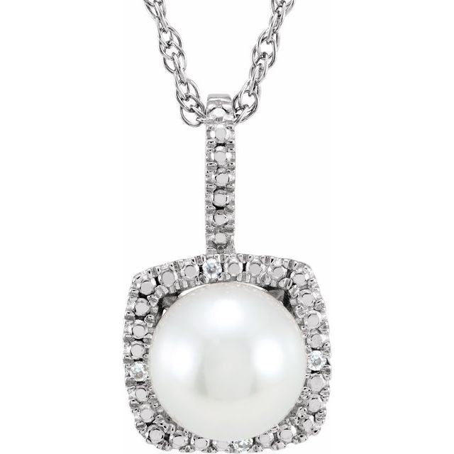 This freshwater cultured white pearl and 0.15CTW natural diamond sterling silver necklace is a stunning piece of jewellery that will elevate any outfit. The necklace features a 6.5-7.0mm cultured pearl at the centre, surrounded by a halo-style setting with 0.15CTW natural diamonds. The pendant size measures 15.4x8.7mm and is suspended from a 45cm rhodium-plated 925 sterling silver chain. Available from Jewels of St Leon Online Jewellery Australia.